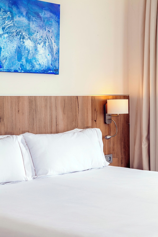 Playasol Hotel — Hotel rooms in Roquetas de Mar, Andalusia