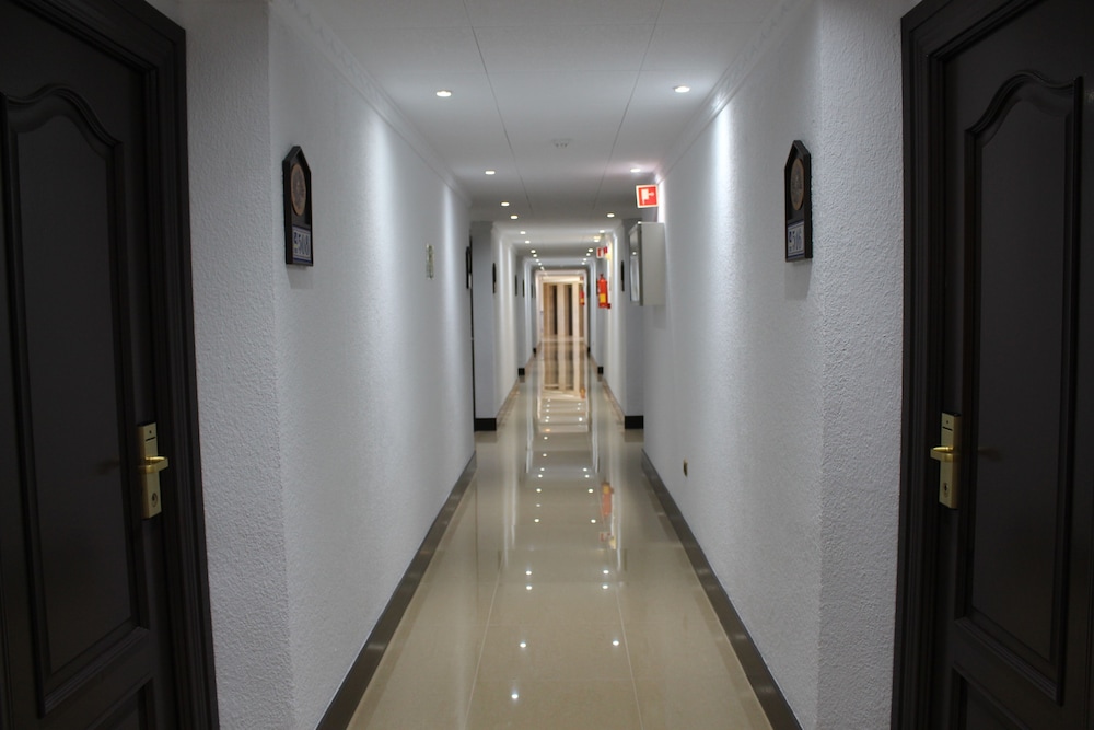 Playasol Hotel — Hotel building in Roquetas de Mar, Andalusia