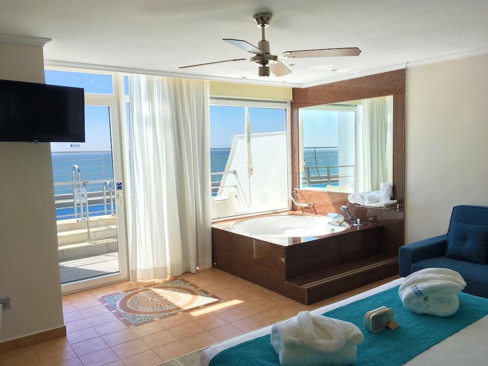 Playasol Hotel — Hotel rooms in Roquetas de Mar, Andalusia