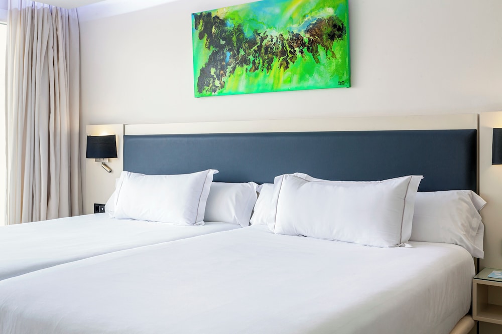Playasol Hotel — Hotel rooms in Roquetas de Mar, Andalusia