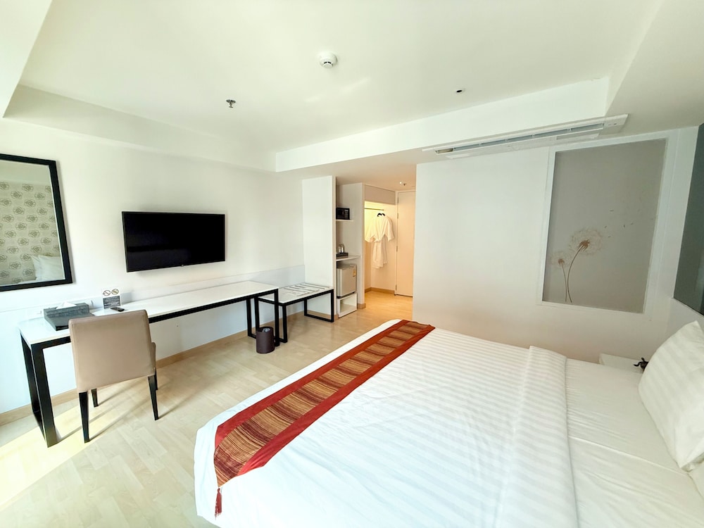 Le D'Tel Bangkok — Hotel rooms in Bangkok, Bangkok
