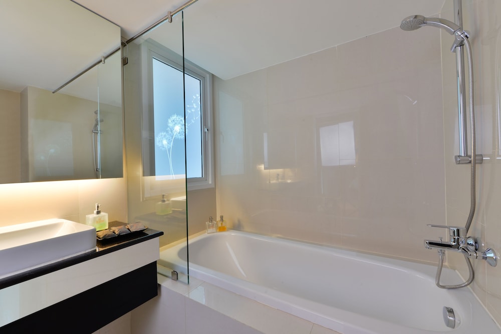 Le D'Tel Bangkok — Hotel rooms in Bangkok, Bangkok