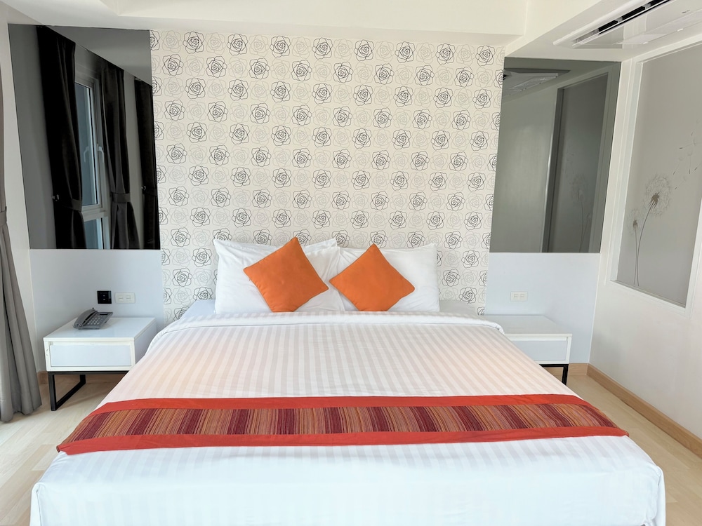Le D'Tel Bangkok — Hotel rooms in Bangkok, Bangkok