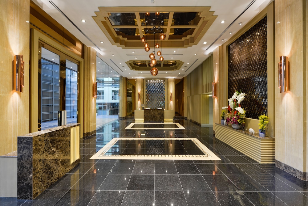 Le D'Tel Bangkok — Hotel building in Bangkok, Bangkok