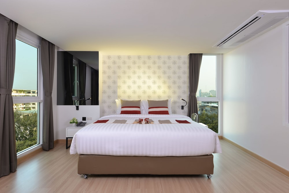 Le D'Tel Bangkok — Hotel rooms in Bangkok, Bangkok