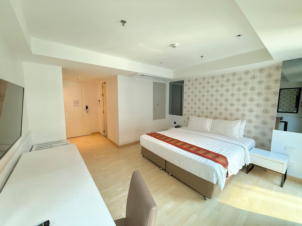 Le D'Tel Bangkok — Hotel rooms in Bangkok, Bangkok