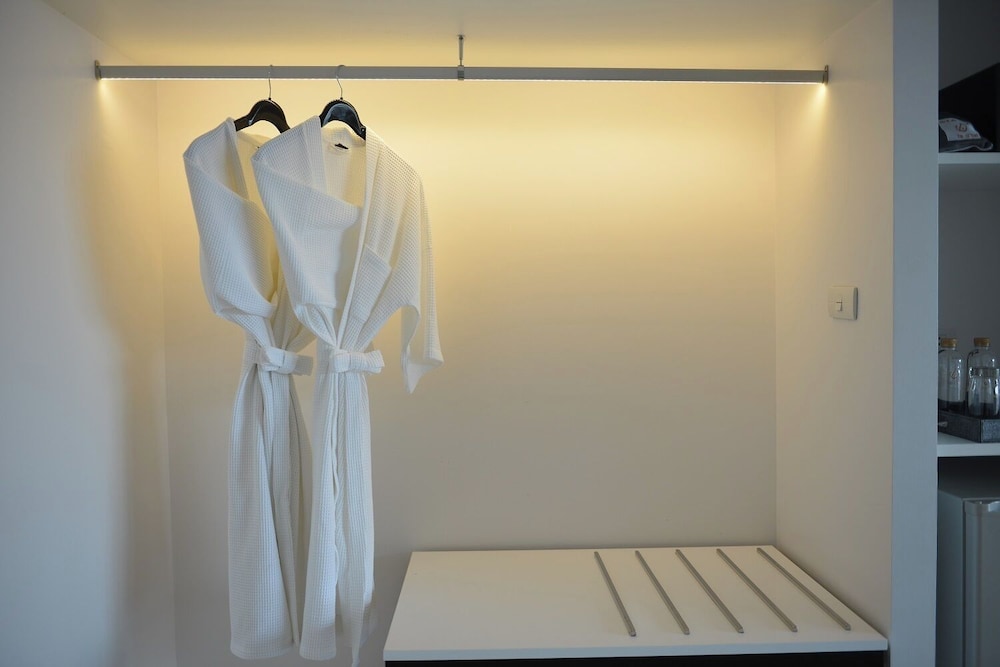 Le D'Tel Bangkok — Hotel rooms in Bangkok, Bangkok