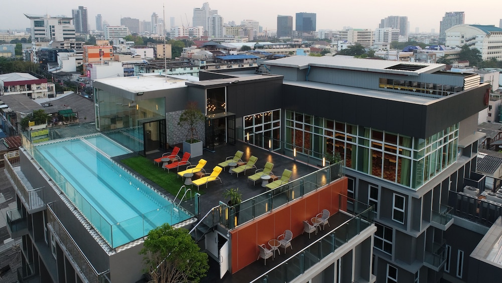 Le D'Tel Bangkok — Swimming pool in Bangkok, Bangkok