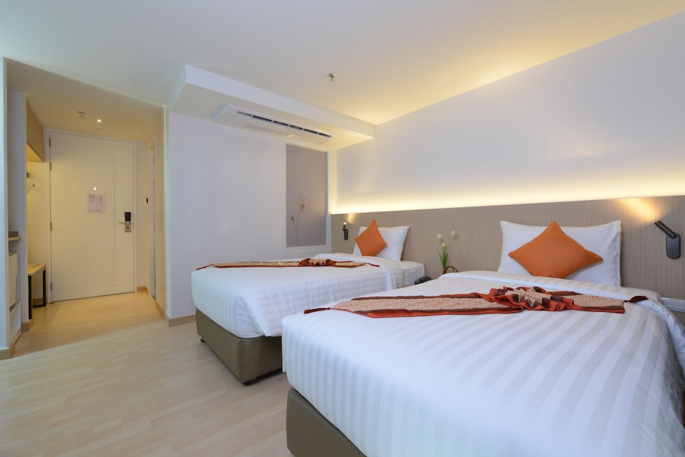 Le D'Tel Bangkok — Hotel rooms in Bangkok, Bangkok