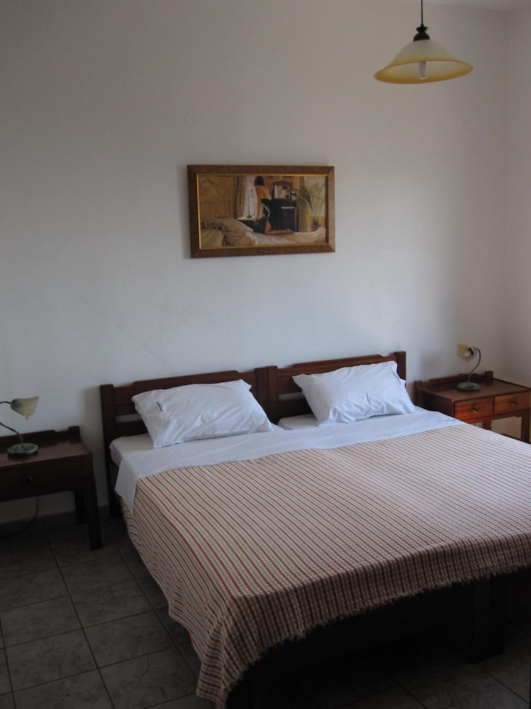 Amazones Villas Apartments — Hotel rooms in Stalida