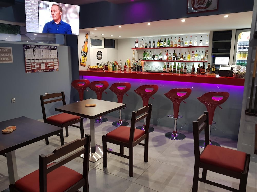 Amazones Villas Apartments — Restaurant & bars in Stalida