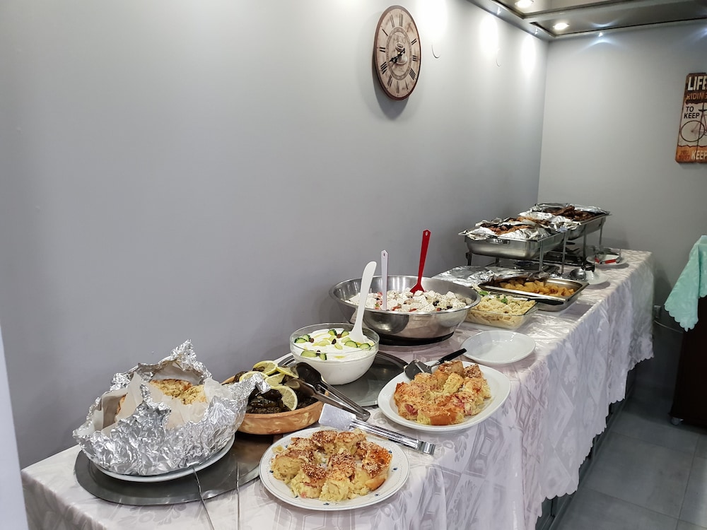 Amazones Villas Apartments — Restaurant & bars in Stalida