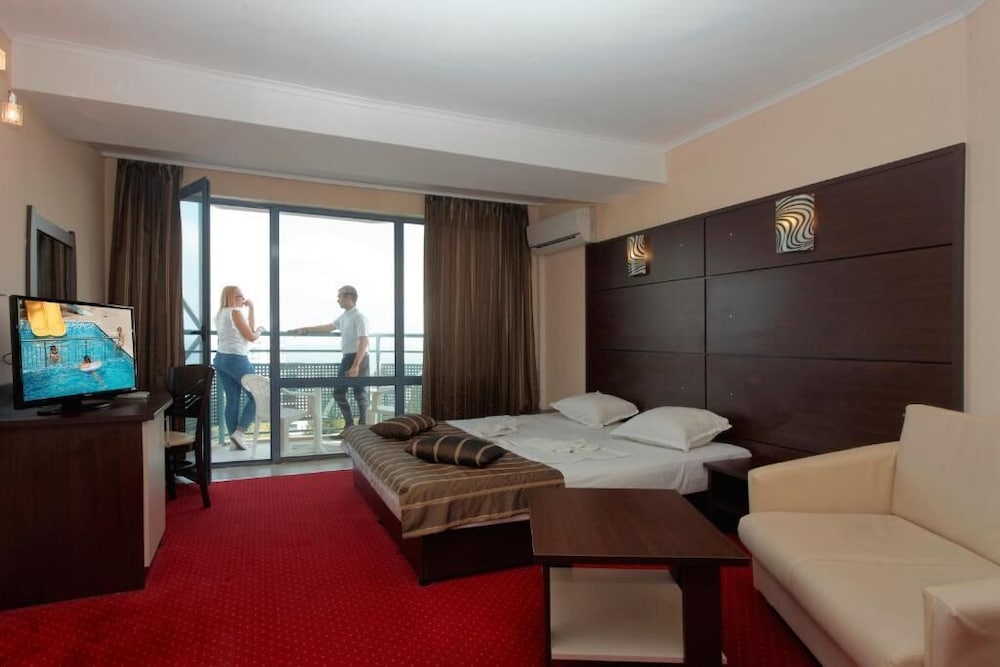 Regina Hotel — Hotel rooms in Golden Sands, Varna Region