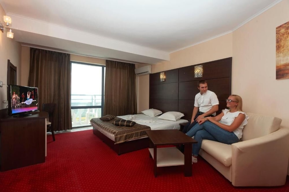 Regina Hotel — Hotel rooms in Golden Sands, Varna Region