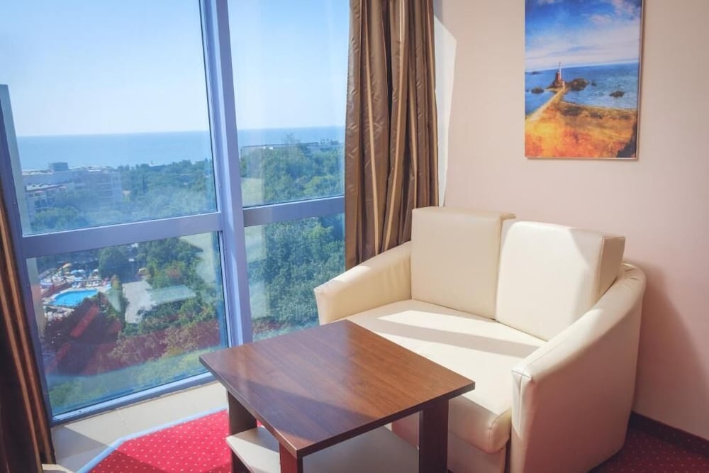 Regina Hotel — Hotel rooms in Golden Sands, Varna Region
