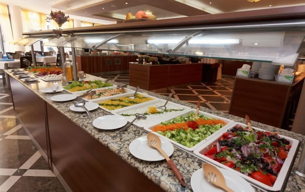 Regina Hotel — Restaurant & bars in Golden Sands, Varna Region