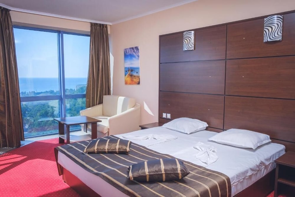 Regina Hotel — Hotel rooms in Golden Sands, Varna Region
