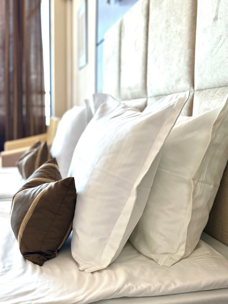 Regina Hotel — Hotel rooms in Golden Sands, Varna Region