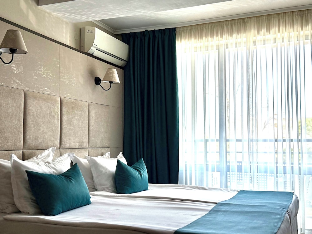 Regina Hotel — Hotel rooms in Golden Sands, Varna Region