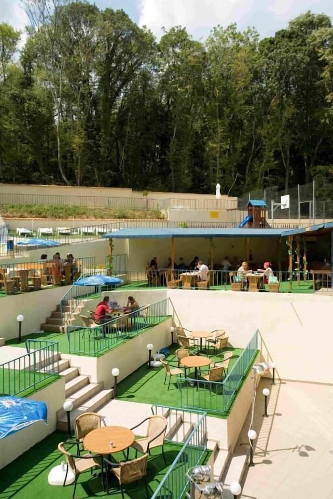 Regina Hotel — Restaurant & bars in Golden Sands, Varna Region