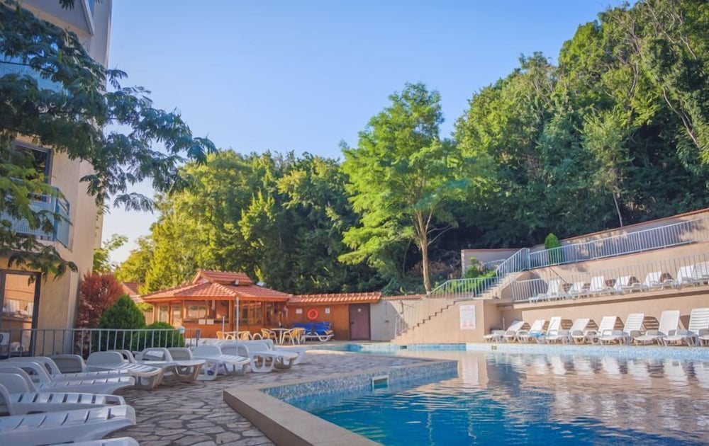 Regina Hotel — Swimming pool in Golden Sands, Varna Region