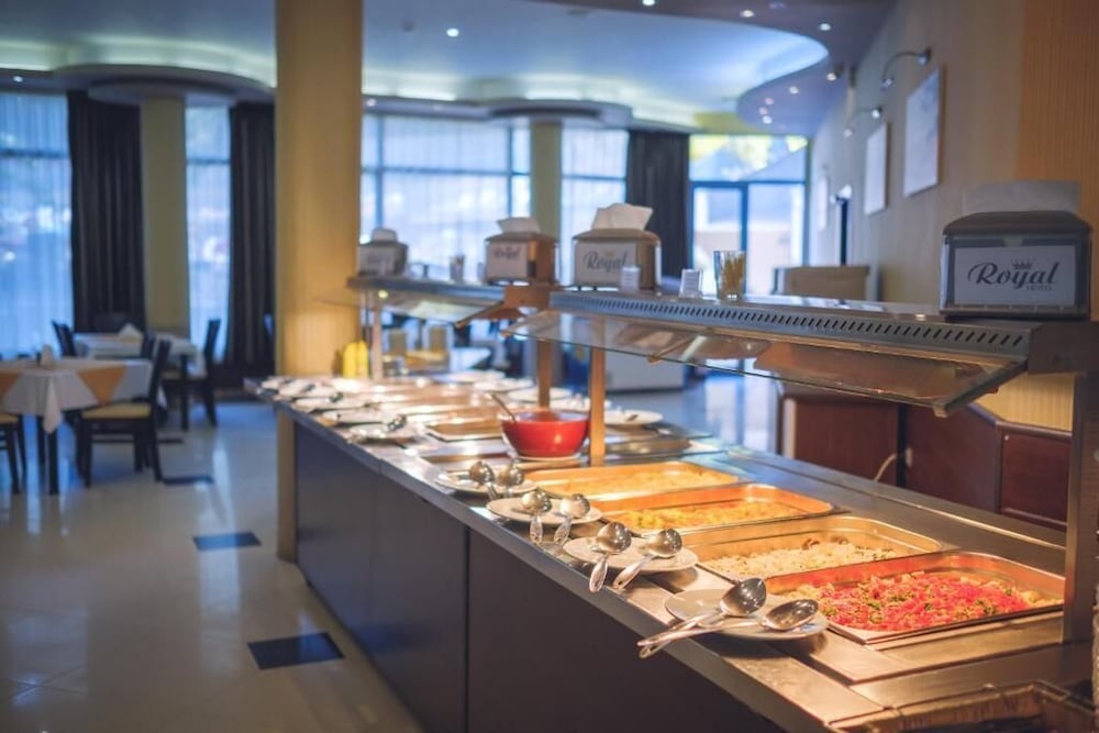 Regina Hotel — Restaurant & bars in Golden Sands, Varna Region