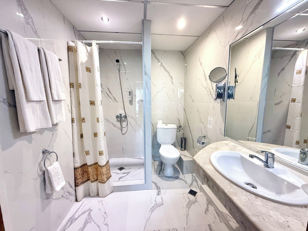 Regina Hotel — Hotel rooms in Golden Sands, Varna Region