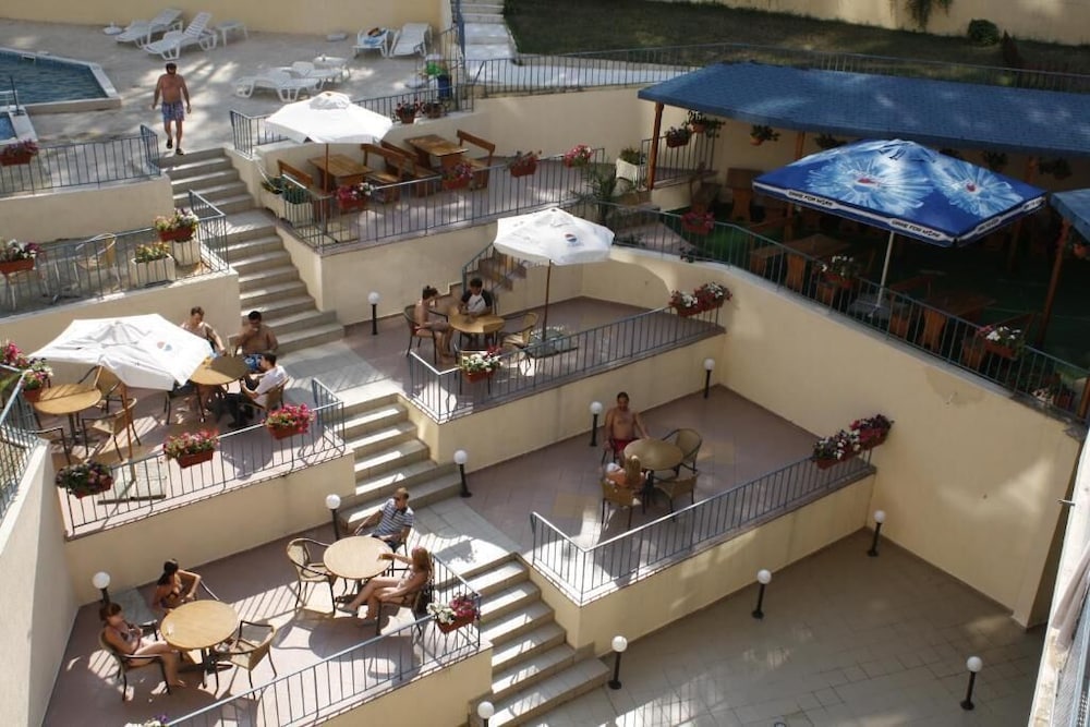 Regina Hotel — Restaurant & bars in Golden Sands, Varna Region