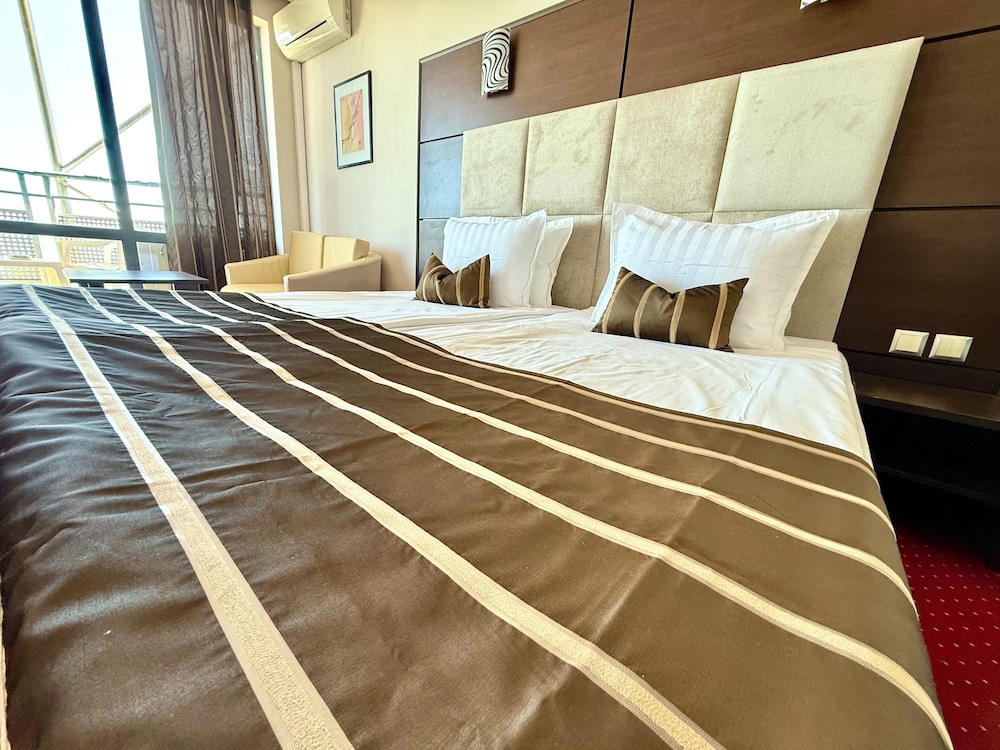 Regina Hotel — Hotel rooms in Golden Sands, Varna Region