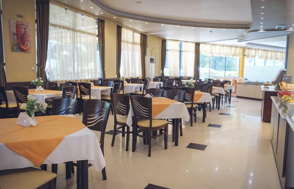 Regina Hotel — Restaurant & bars in Golden Sands, Varna Region