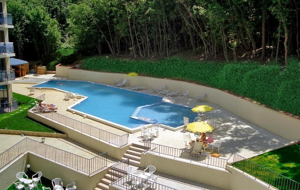 Regina Hotel — Swimming pool in Golden Sands, Varna Region