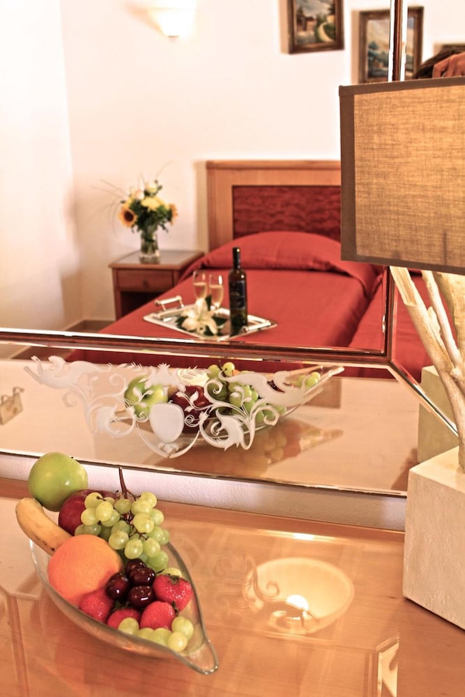 Anatolia Hotel — Hotel rooms in Ano Mera, South Aegean
