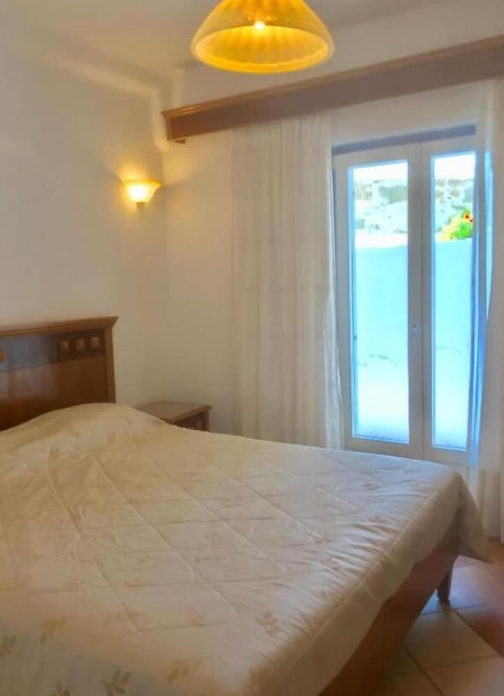 Anatolia Hotel — Hotel rooms in Ano Mera, South Aegean