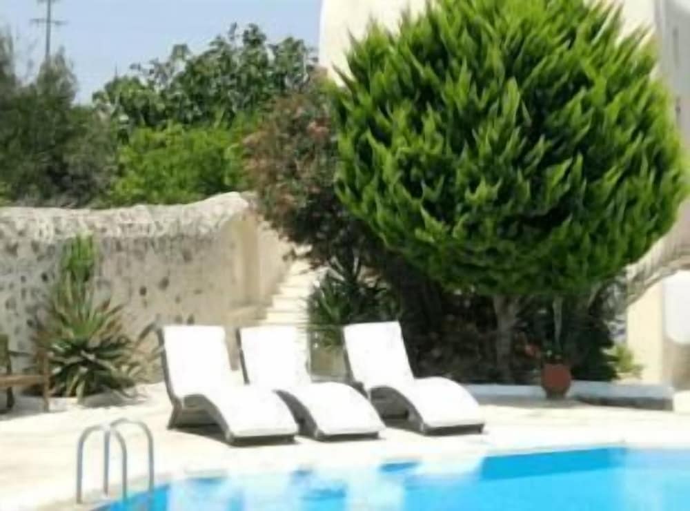 Anatolia Hotel — Swimming pool in Ano Mera, South Aegean