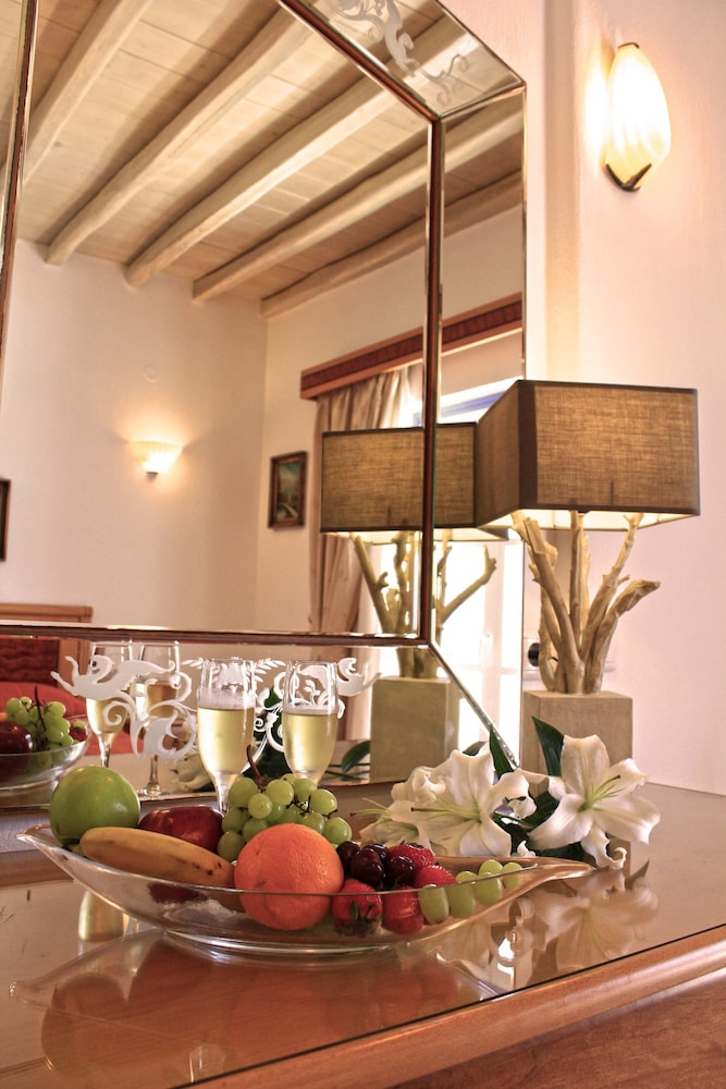 Anatolia Hotel — Restaurant & bars in Ano Mera, South Aegean