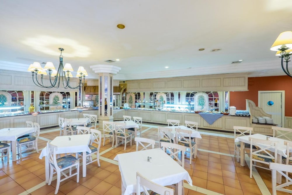 Hotel Royal Suite — Restaurant & bars in Costa Calma, Canary Islands
