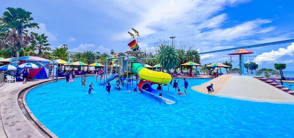 Pattaya Park Beach Resort — Swimming pool in Pattaya, Chonburi