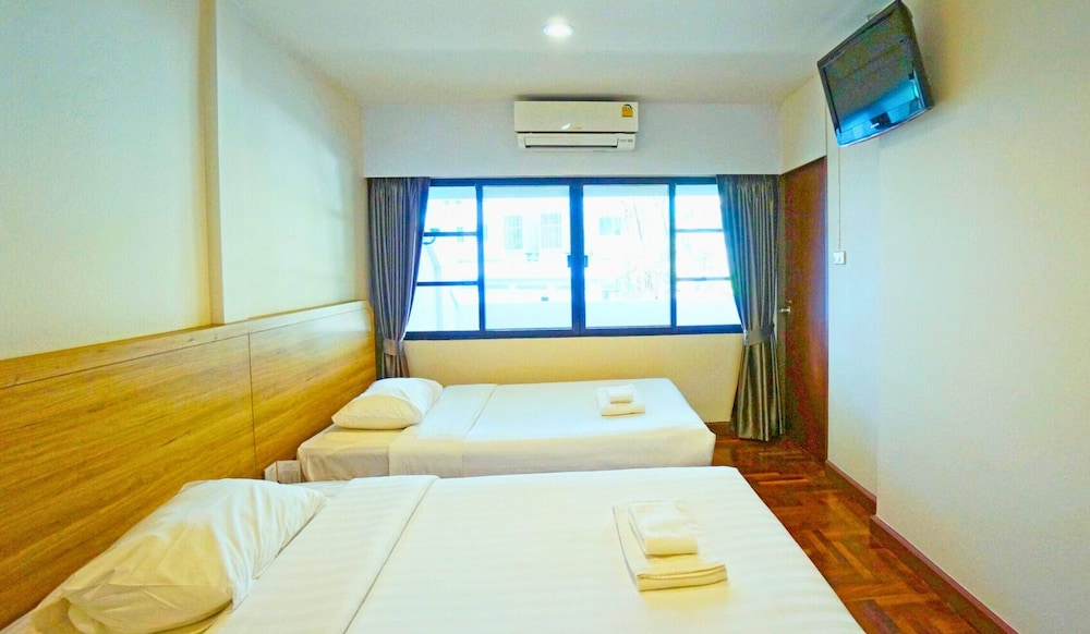 Pattaya Park Beach Resort — Hotel rooms in Pattaya, Chonburi