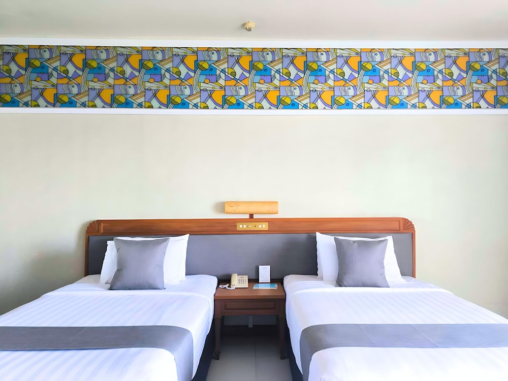 Pattaya Park Beach Resort — Hotel rooms in Pattaya, Chonburi