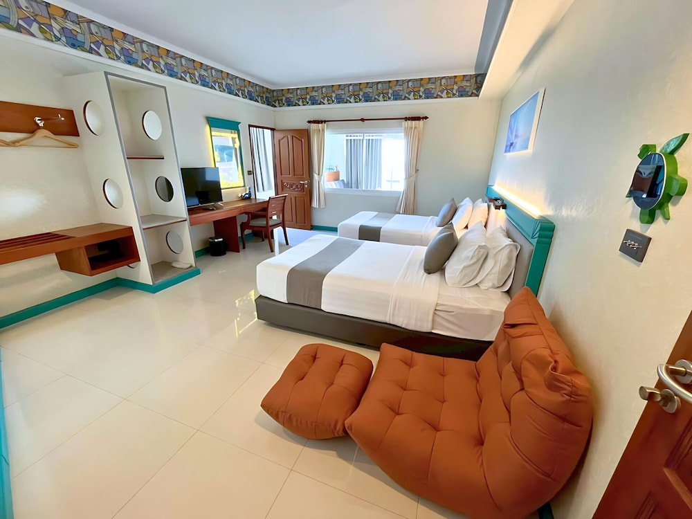 Pattaya Park Beach Resort — Hotel rooms in Pattaya, Chonburi