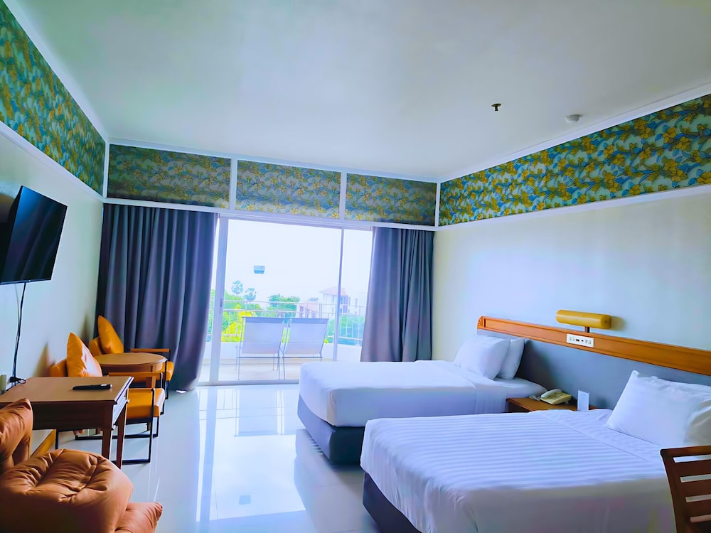 Pattaya Park Beach Resort — Hotel rooms in Pattaya, Chonburi