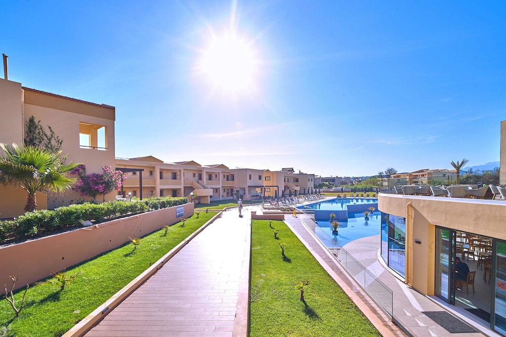 Silver Beach Hotel — Shared spaces in Platanias