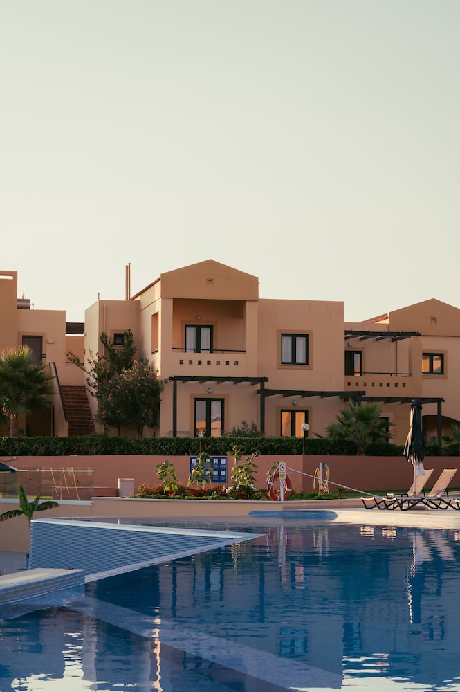 Silver Beach Hotel — Outdoor in Platanias