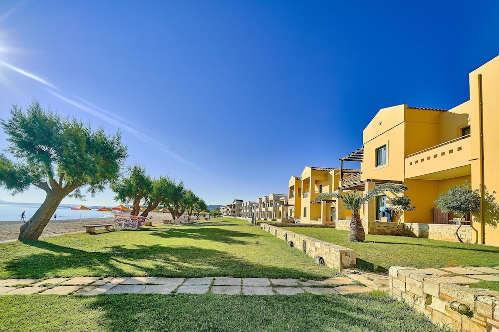 Silver Beach Hotel — Outdoor in Platanias