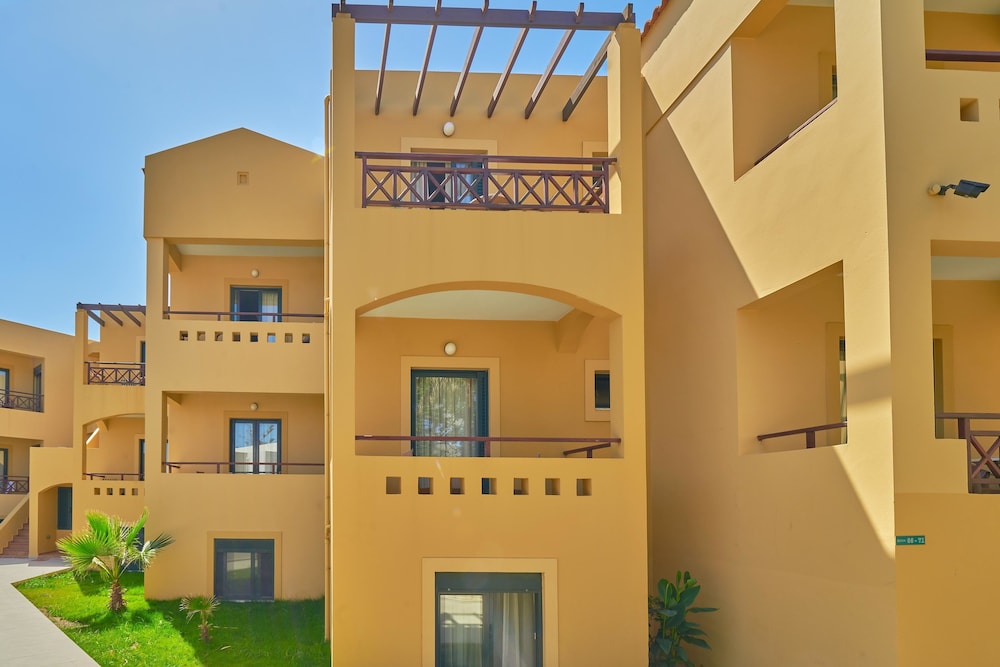 Silver Beach Hotel — Outdoor in Platanias