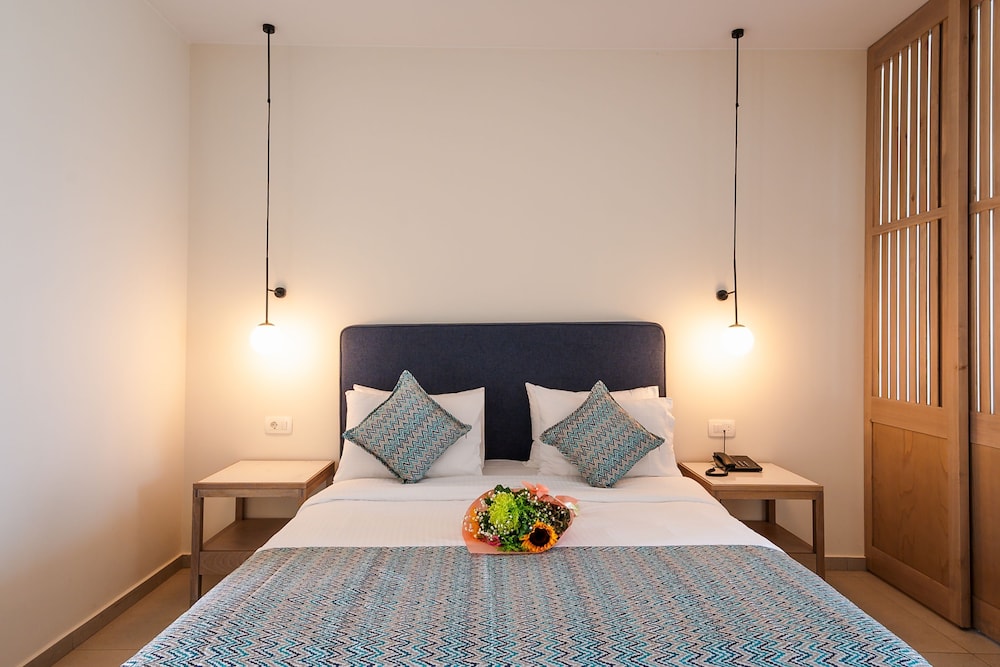 Silver Beach Hotel — Rooms in Platanias