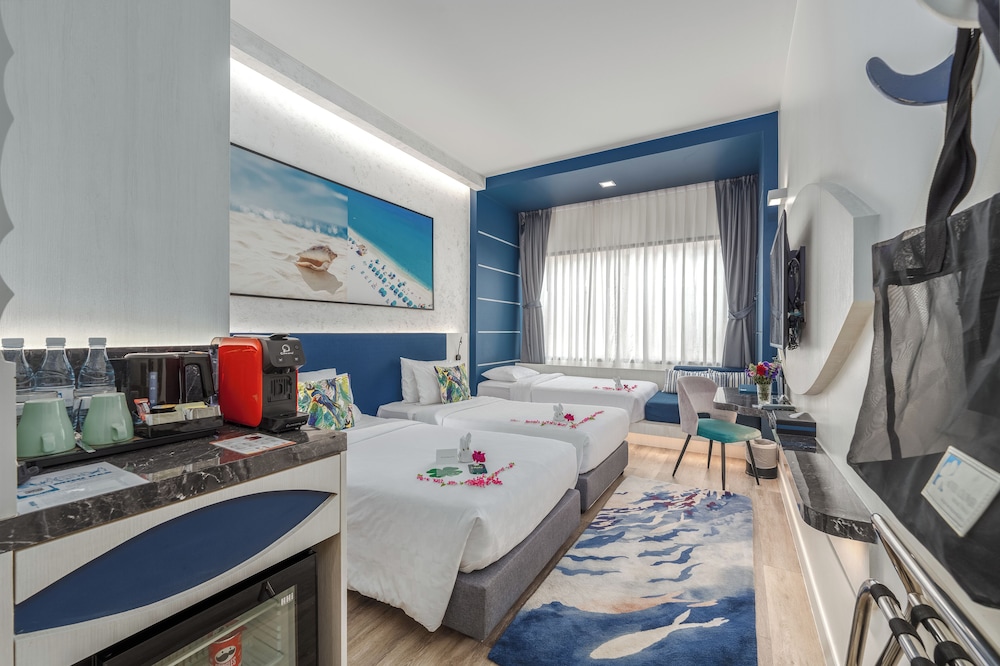 Hotel Clover Patong Phuket — Hotel rooms in Patong Beach, Phuket Province