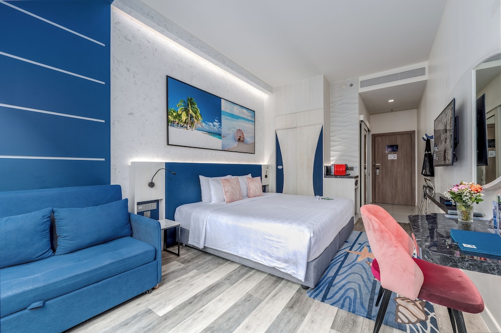 Hotel Clover Patong Phuket — Hotel rooms in Patong Beach, Phuket Province