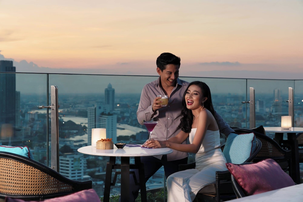 Bangkok Marriott Hotel The Surawongse — Restaurant & bars in Bangkok, Bangkok