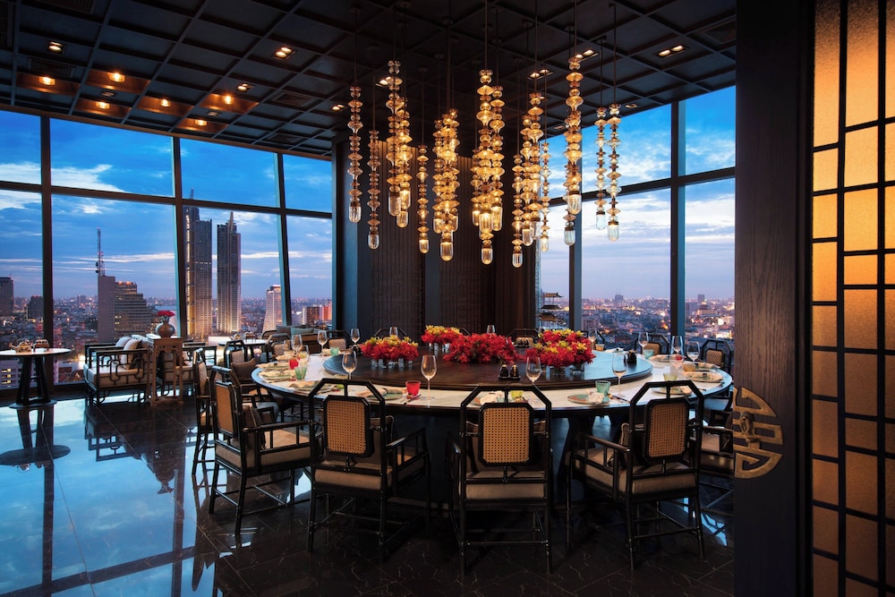 Bangkok Marriott Hotel The Surawongse — Restaurant & bars in Bangkok, Bangkok